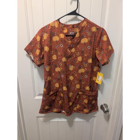 Revel Premium Stretch Autumn Fall Thanksgiving Pumpkins Scrub Top Size M New! - Picture 1 of 8